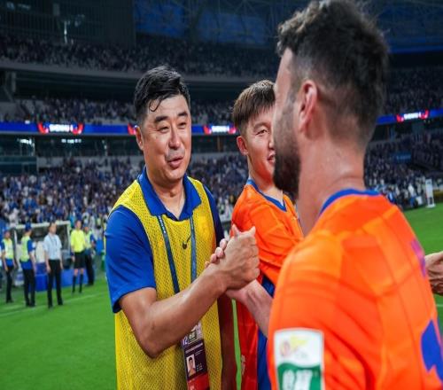 韩鹏离队,泰山队主帅人选成谜!瓦科冲击金靴、泽卡挑战助攻王