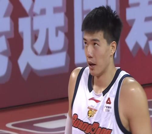 郭士強點名要人！廣東“雙王炸”入選國家隊，能打爆日本男籃