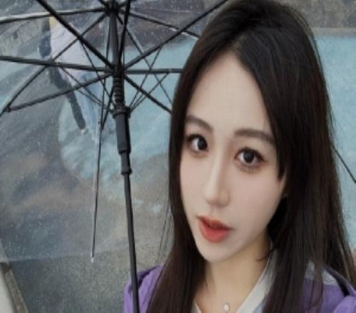 前LPL解说suki分享照片：喜欢什么风