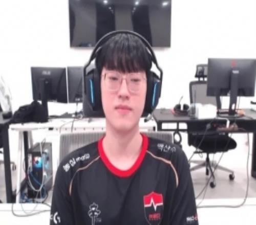 Scout：在LCK也產(chǎn)生了和T1交手的機(jī)會(huì)，想通過那些機(jī)會(huì)學(xué)習(xí)