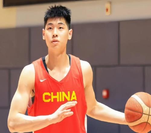 曝崔永熙重返CBA，北京男籃和北控男籃全力爭(zhēng)奪，會(huì)花落誰(shuí)家