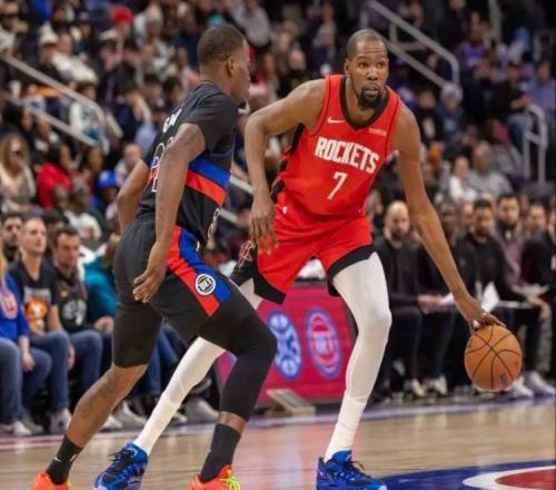 NBA最新排名出炉!火箭坐稳第4,卫冕冠军两队大爆冷,湖人收大礼