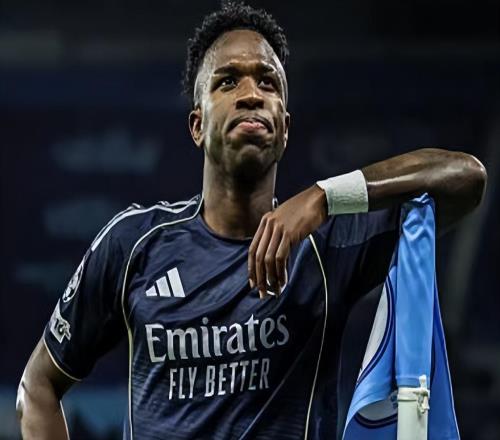 21,30!欧冠疯狂一夜,皇马巴黎双杀,枪手晋级,黑马被逆转