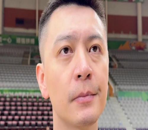 楊鳴：趙繼偉復出但時間會有限制，球迷的批評全隊都很有觸動