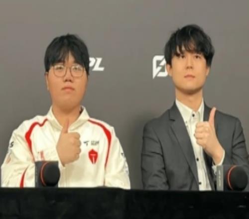 Poppy教练:想夸奖fengyue,上场失利后他做了挺多的改变