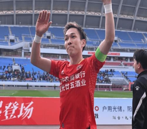 驚天反轉！28歲日本外援正式回歸遼寧踢中超13天前官宣加盟延邊