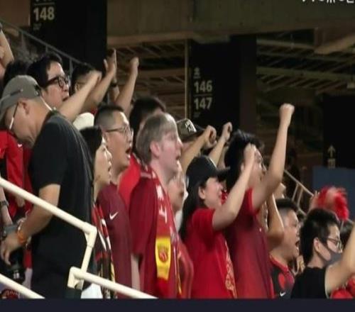 雙節前不添堵，拒絕六連敗！海港隊用智慧、血性拚下新賽季亞冠第一分！