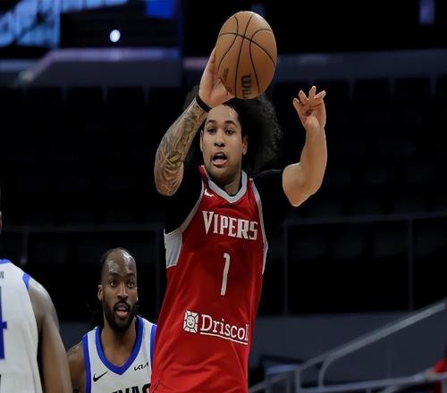 一场比一场差!火箭老熟人之前的45分之战只是偶尔吃顿饺子吗