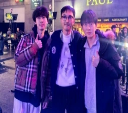 解說懷南分享和Baolan、Ming合照:我是全世界最幸福的AD玩家