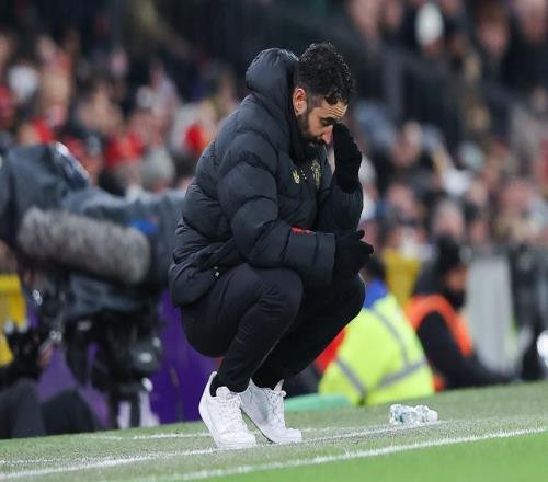 战平副班长狼队,曼联近4轮英超只赢了1场