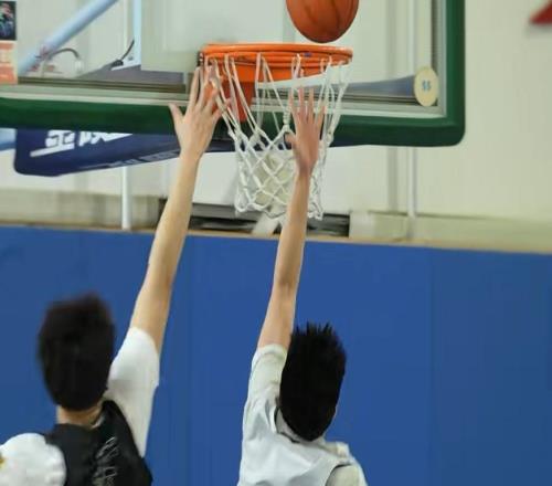 辽宁更新训练!吴乃群指导小将,姜宇星拼劲十足,李虎翼付豪上篮