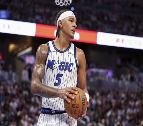 5年2.87亿!签完顶薪就要原形毕露NBA天才状元别成下一个西蒙斯