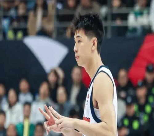 输上海崔永熙成唯一遮羞布!状态渐入佳境,攻守都有贡献!