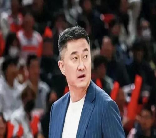 杜锋:球员间默契程度还是不够,希望之后大家熟悉彼此的节奏