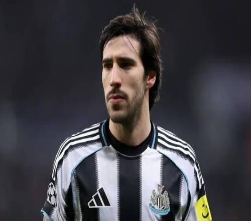 电讯报:曼联将托纳利列入今夏中场重建计划的优先考虑名单