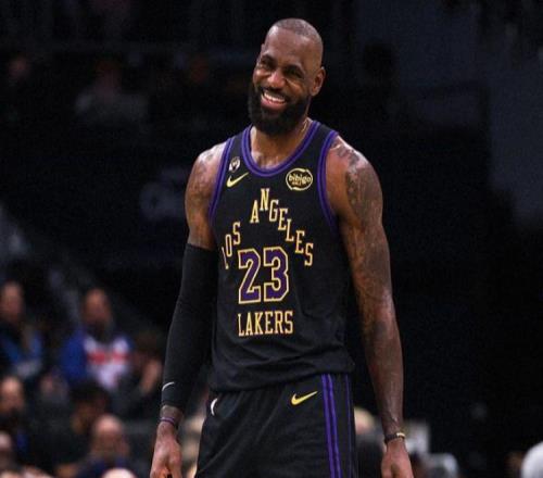 NBA最新排名出炉!两队跟湖人争第5,裁判坑苦快船,勇士雪上加霜