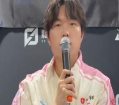 Bin:先锋赛有没有重点关注谁没有!我只会关注自己的表现!