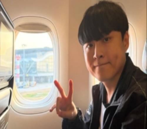 DKCOO：将收到的图片分享给粉丝们，已抵达香港