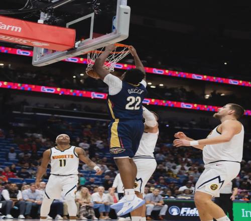 33+10+10+4歷史唯一！這13號(hào)秀要成黑人版約老師