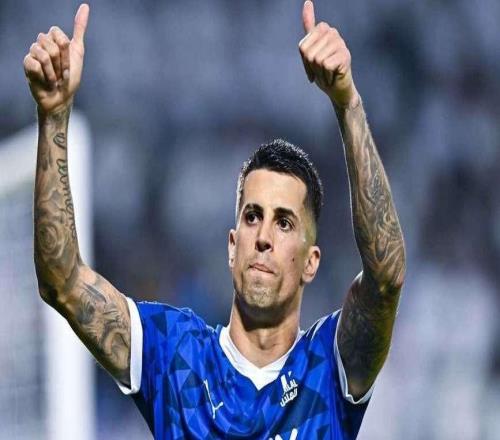 記者：國米想把德弗賴加入坎塞洛交易，坎塞洛優先等待巴薩