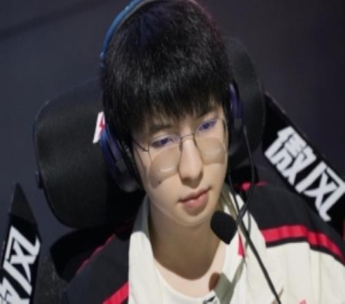 WBG發布對陣NIP賽前返圖:準備就緒,今天比賽加油!