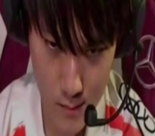 看不起哥哥韓網挑戰：JackeyLove今天每擊殺1人發10萬韓元！