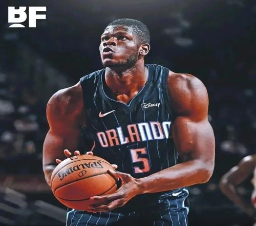 交易達成！拒絕CBA300萬美元，接受訓練營合同，NBA天賦怪回來了