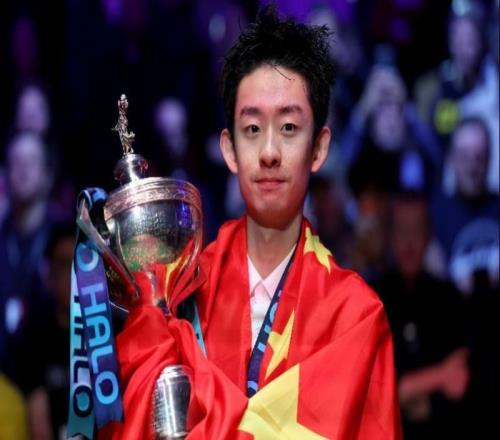 首位00后世锦赛冠军！吴宜泽：我的父母才是真正的冠军