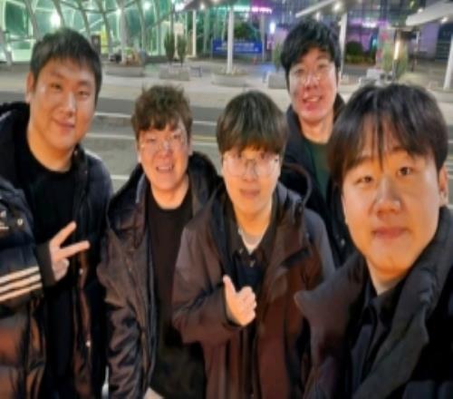 GEN.Kiin更新動態：新年快樂！祝您在新的一年里也能健康幸福！