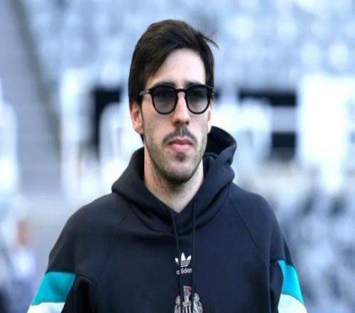 托纳利拒绝表演忠诚:逐年评估未来