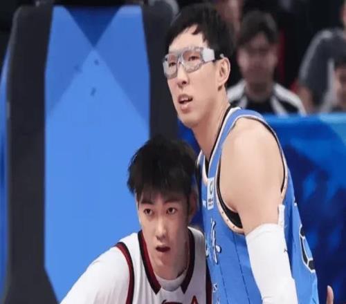 北京三主力展最佳打法！趙睿盤活全隊，周琦罰球回暖，麥基當藍領