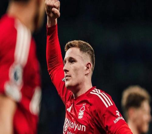 记者：曼联与曼城均妄想迅速行动追求埃利奥特安德森