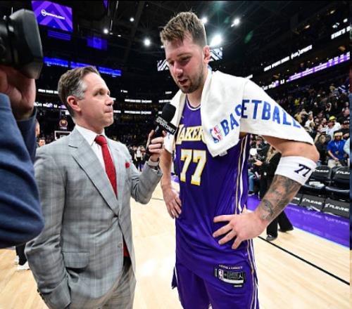 湖人本季關鍵時刻0負！東契奇轟45分大號三雙創4大神跡：隊史首人