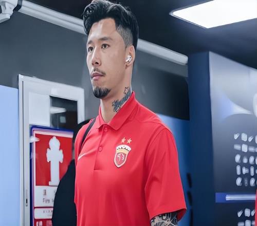 申花中卫位置在本赛季开踢后，将有望迎来久违强援复出，值得期待