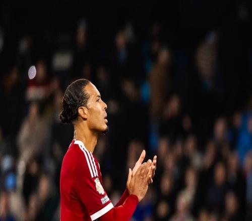 范戴克晒照:一切都会过去的,国际比赛日过后再见