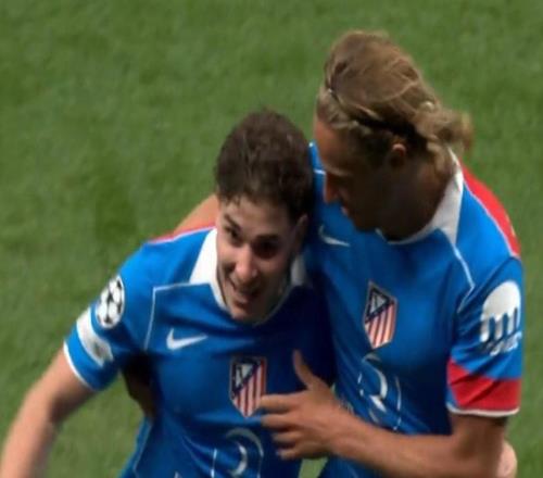 单赛季欧冠打入8球,阿尔瓦雷斯是阿根廷球员第四人