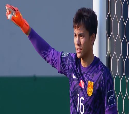 6人在欧洲踢球!曝李昊被切尔西关注,王钰栋留洋难了,原因揭晓