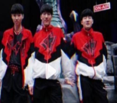 多年好友Chovy和Viperins終於互相關注