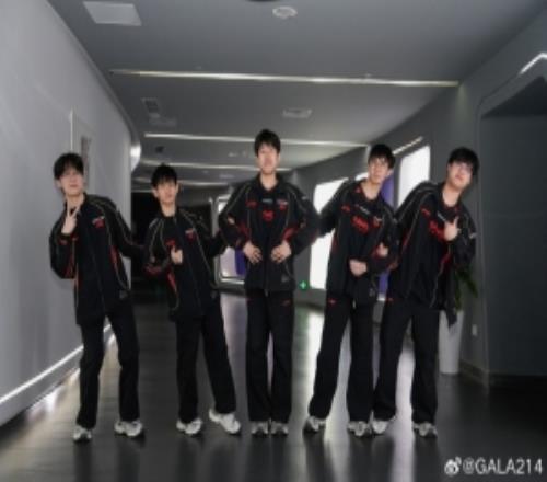 GALA賽后更新動(dòng)態(tài)：兄弟們后天加油！