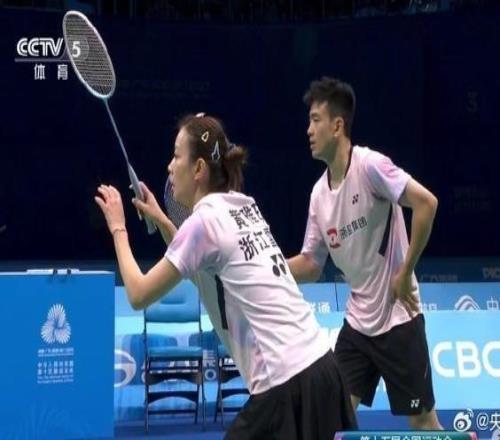 鄭思維黃雅瓊奪得全運(yùn)會(huì)羽毛球混雙冠軍