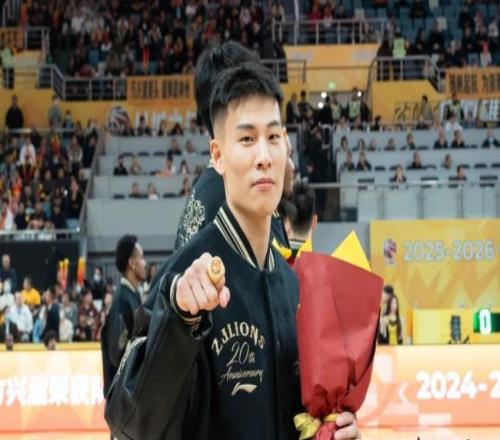 CBA揭幕战广厦队主场胜山西,胡金秋13+6,张宁6投0中