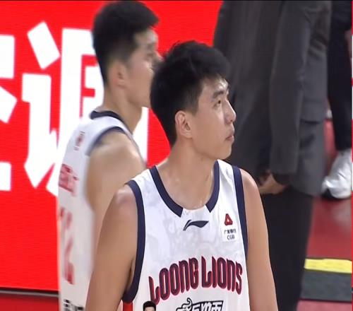 狂扇6帽！打成聯盟蓋帽王徐昕仍存一致命死穴，球迷：不怪杜鋒