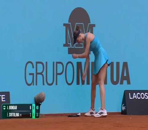 从女仆到主人：邦达尔如何用两年时间彻底吃透斯维托丽娜