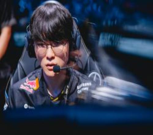 LPL严父Faker对阵AL全场数据201237,最多阵亡为第二局冰鸟