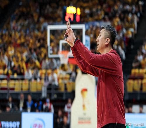 男篮公布大名单,两人投篮命中率仅三成,球迷:男篮没有人才了