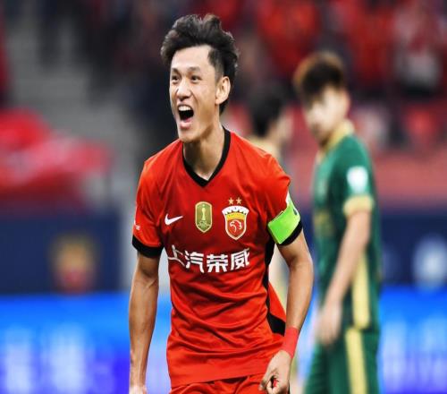 中超争冠格局大变:只剩两队争冠,卫冕冠军掌控夺冠主动权