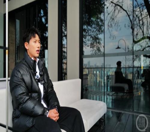 对话当事人向余望:虽然我们和足球强国有差距,但差距看得见摸得着