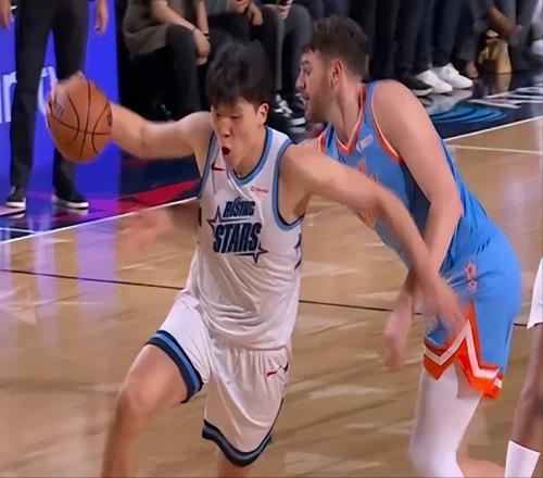 2+1打停對手！楊瀚森5分鍾砍10分燃爆全場，點飛克林根上籃爆驚喜