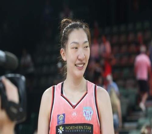 保6沖4！宮魯鳴夠霸氣，透露女籃世界杯目標，韓旭李月汝敲定歸期