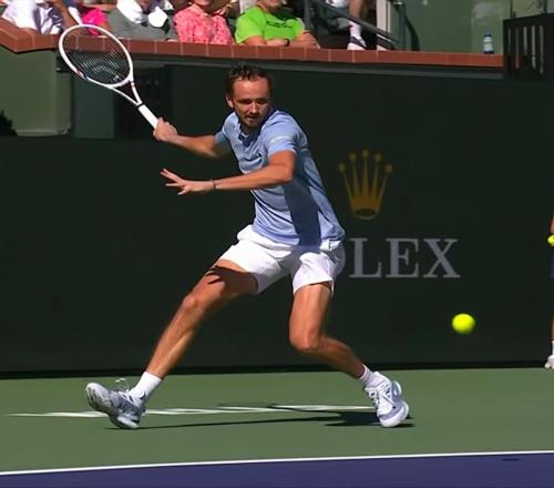 梅總賜阿卡賽季首敗迎奪冠利好消息，梅辛決被稱完美陽光雙冠較量